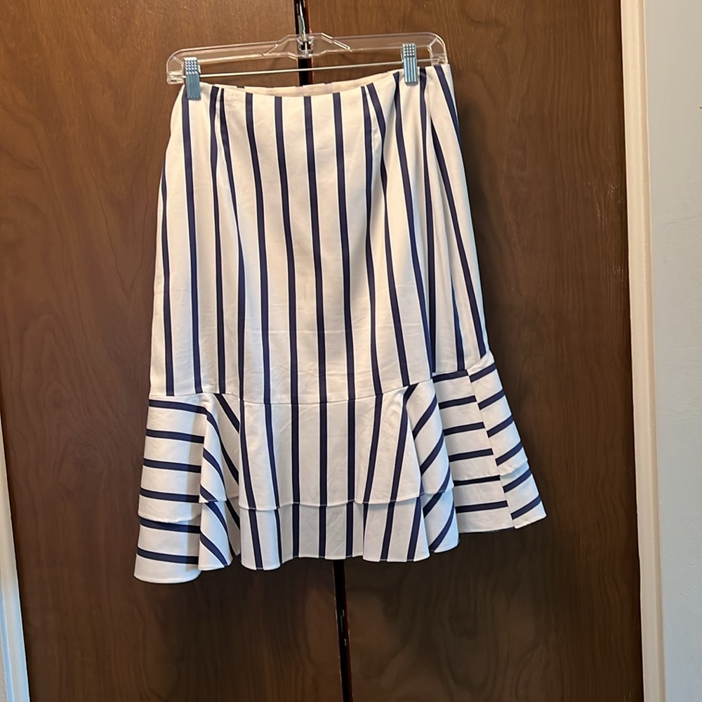 Skirt - Picture 2 of 2